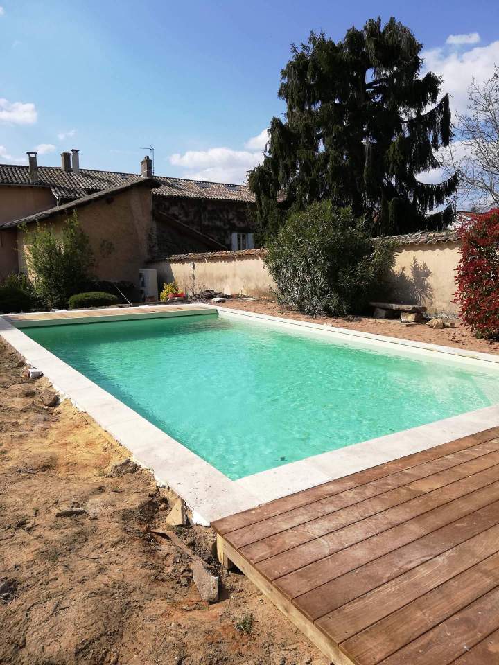 Construction de piscine sur plan personnalisé Villefranche sur Saône